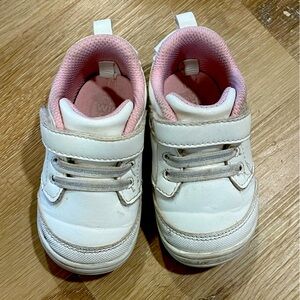 Stride Rite Taye Sneaker